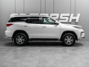 Внедорожник Toyota Fortuner 2019 года, 4240000 рублей, Тюмень