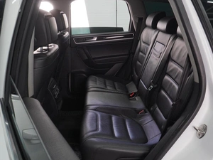 Внедорожник Volkswagen Touareg 2013 года, 2499000 рублей, Воронеж