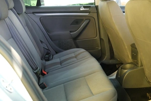 Седан Volkswagen Jetta 2006 года, 599000 рублей, Омск