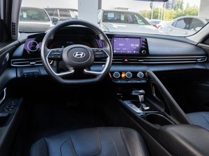 Седан Hyundai Elantra 2023 года, 1935600 рублей, Волгоград