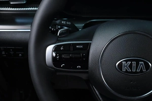 Седан Kia K5 2021 года, 2299000 рублей, Челябинск