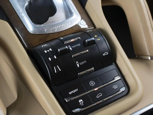 Внедорожник Porsche Cayenne S 2011 года, 2230000 рублей, Омск