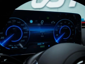 Седан Mercedes-benz EQE 2022 года, 6300000 рублей, Большой Сочи