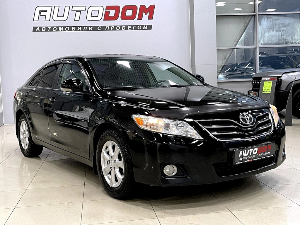 Седан Toyota Camry 2010 года, 1347000 рублей, Солонцы