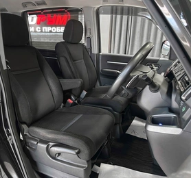 Минивэн Honda Stepwgn Spada 2017 года, 1897000 рублей, Красноярск