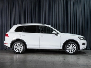 Внедорожник Volkswagen Touareg 2014 года, 2290000 рублей, Волгоград