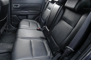 Внедорожник Mitsubishi Outlander 2016 года, 2049000 рублей, Челябинск