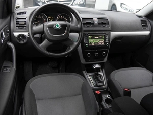 Внедорожник Skoda Yeti 2011 года, 999000 рублей, Волгоград