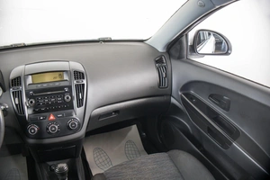Хетчбэк Kia Ceed 2007 года, 339000 рублей, Пермь