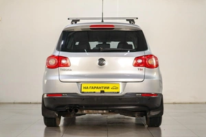 Внедорожник Volkswagen Tiguan 2010 года, 1229000 рублей, Челябинск