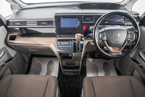 Минивэн Honda Stepwgn 2015 года, 1889000 рублей, Барнаул