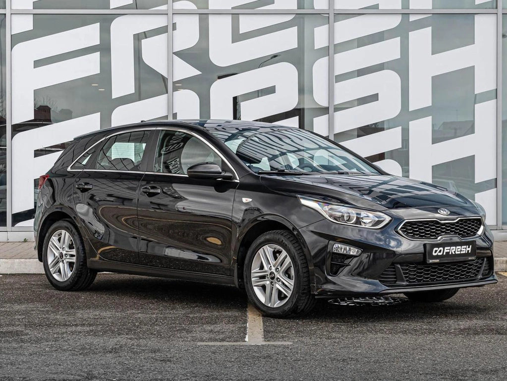 Хетчбэк Kia Ceed 2018 года, 1880000 рублей, Краснодар