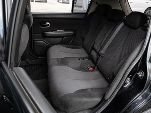 Хетчбэк Nissan Tiida 2011 года, 830000 рублей, Краснодар
