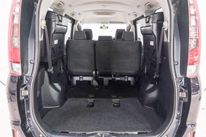 Минивэн Toyota Noah 2015 года, 1699000 рублей, Красноярск
