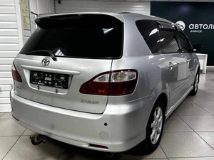 Минивэн Toyota Ipsum 2003 года, 870000 рублей, Ачинск