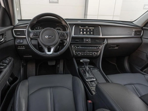 Седан Kia Optima 2017 года, 1979000 рублей, Саратов