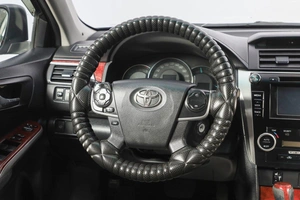 Седан Toyota Camry 2013 года, 1909000 рублей, Новосибирск
