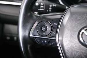 Седан Toyota Camry 2018 года, 3249000 рублей, Омск