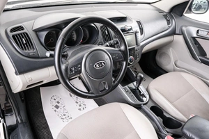 Седан Kia Forte 2010 года, 679000 рублей, Красноярск