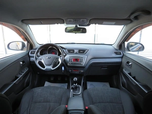 Седан Kia Rio 2015 года, 950000 рублей, Брянск
