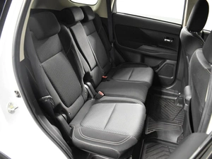 Внедорожник Mitsubishi Outlander 2021 года, 2250000 рублей, Казань