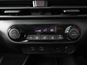 Хетчбэк Nissan Note 2022 года, 2099000 рублей, Кирилловка