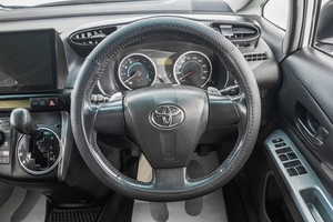 Минивэн Toyota Wish 2010 года, 1239000 рублей, Барнаул