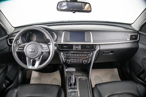 Седан Kia K5 2018 года, 1889000 рублей, Пермь