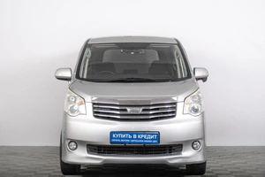 Минивэн Toyota Noah 2011 года, 1479000 рублей, Томск