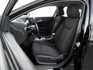 Хетчбэк Mercedes-benz A-класс 2013 года, 1327077 рублей, Москва