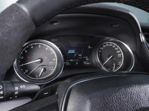 Седан Toyota Camry 2019 года, 2950000 рублей, Ростов-на-Дону
