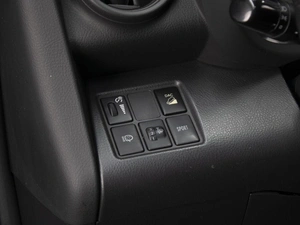 Внедорожник Toyota RAV4 2010 года, 1537000 рублей, Омск