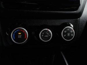 Седан Kia Rio 2017 года, 1049000 рублей, Воронеж