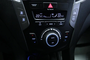 Внедорожник Hyundai Santa Fe 2016 года, 2188000 рублей, Солонцы