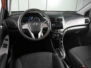 Седан Hyundai Solaris 2015 года, 1060000 рублей, Аксай