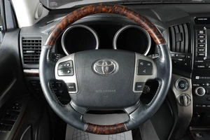 Внедорожник Toyota Land Cruiser 2010 года, 3099000 рублей, Тюмень
