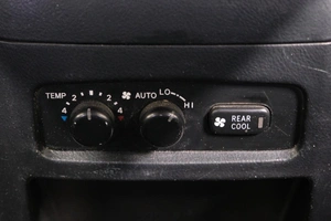 Внедорожник Toyota Land Cruiser Prado 2003 года, 1769000 рублей, Омск