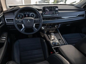 Внедорожник Mitsubishi Outlander 2023 года, 4785000 рублей, Краснодар