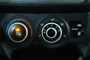Седан Kia Rio 2013 года, 599000 рублей, Омск