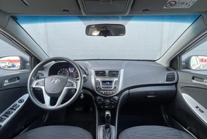 Хетчбэк Hyundai Solaris 2015 года, 880000 рублей, Солонцы