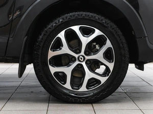 Внедорожник Renault Kaptur 2018 года, 1465000 рублей, Красноярск