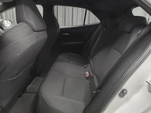 Хетчбэк Toyota Corolla 2018 года, 1399000 рублей, Красноярск