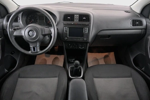 Седан Volkswagen Polo 2011 года, 699000 рублей, Красноярск