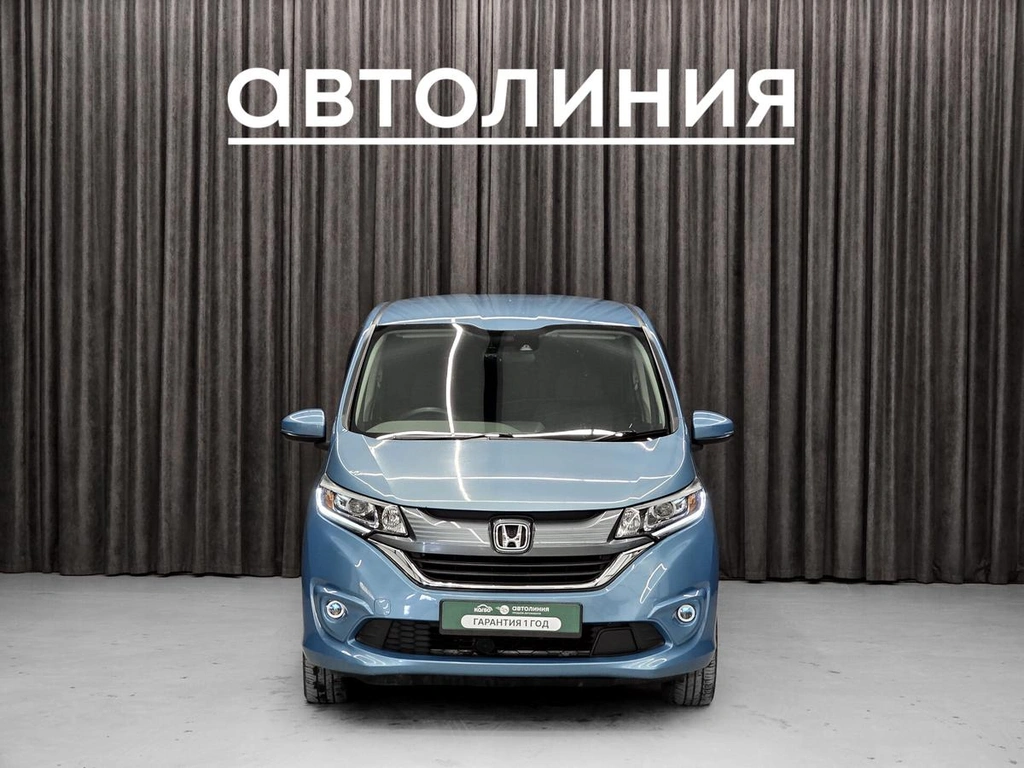 Минивэн Honda Freed 2017 года, 1325000 рублей, Красноярск