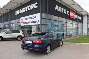 Седан Volkswagen Jetta 2011 года, 1170000 рублей, Мирное