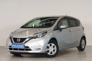 Хетчбэк Nissan Note 2018 года, 989000 рублей, Новосибирск