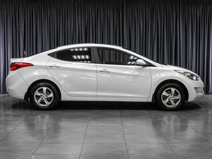 Седан Hyundai Elantra 2011 года, 849000 рублей, Тюмень