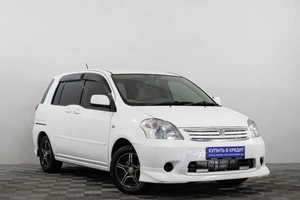 Минивэн Toyota Raum 2003 года, 719000 рублей, Сургут
