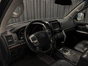 Внедорожник Toyota Land Cruiser 2014 года, 3950000 рублей, Красноярск