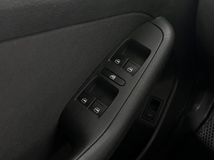 Седан Volkswagen Jetta 2013 года, 1043300 рублей, Казань